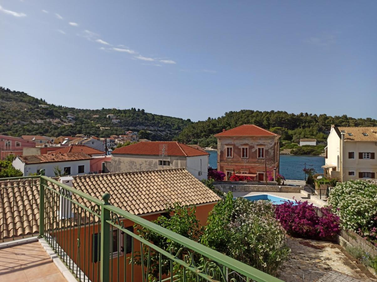 Avra Gaios Exterior foto