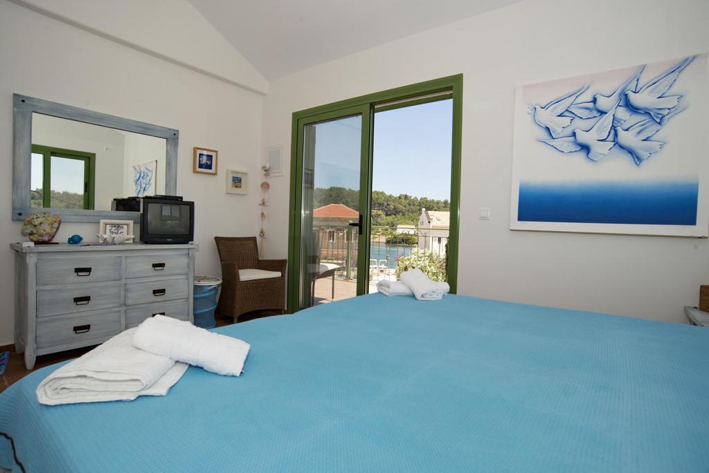 Avra Gaios Quarto foto